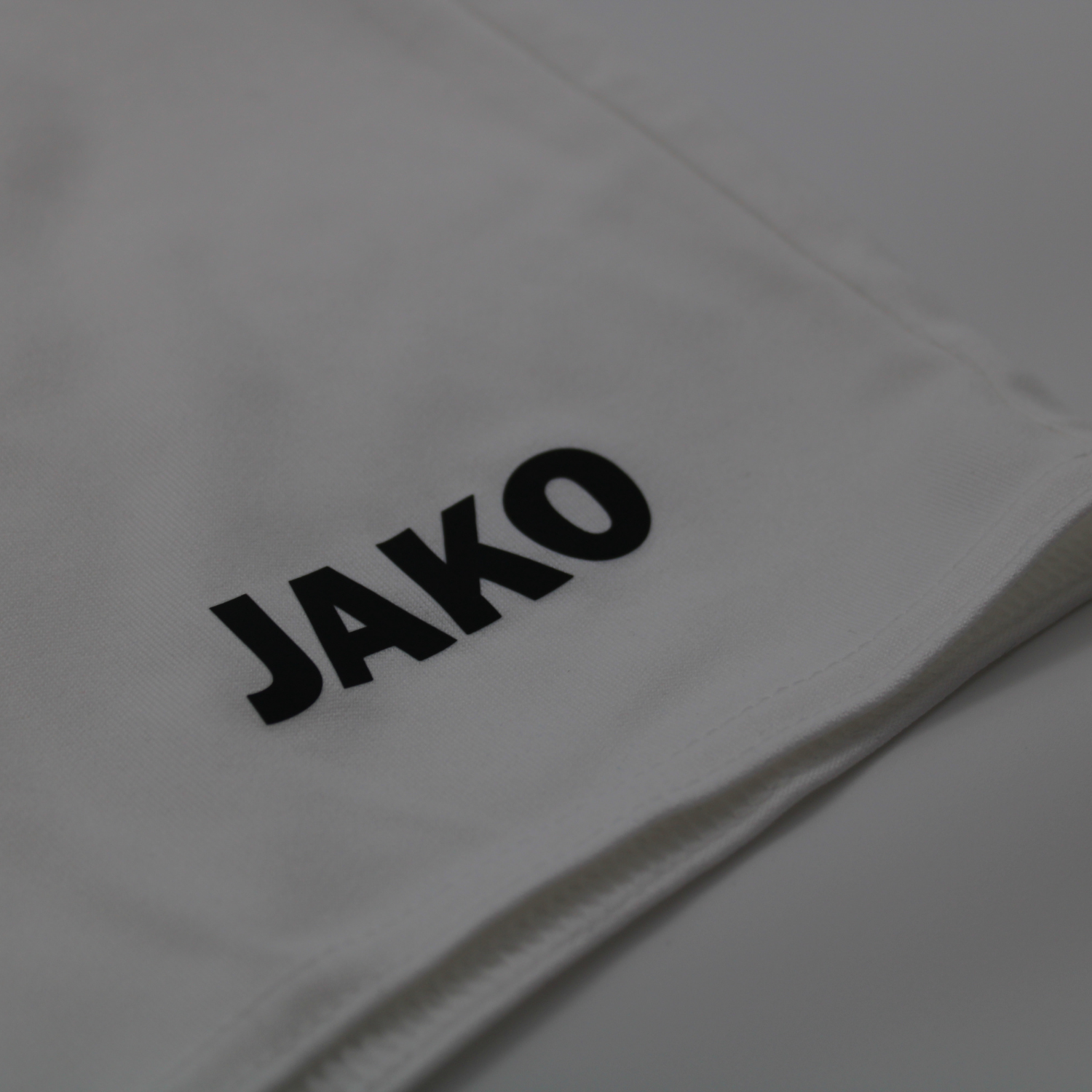 SVM Shorts white