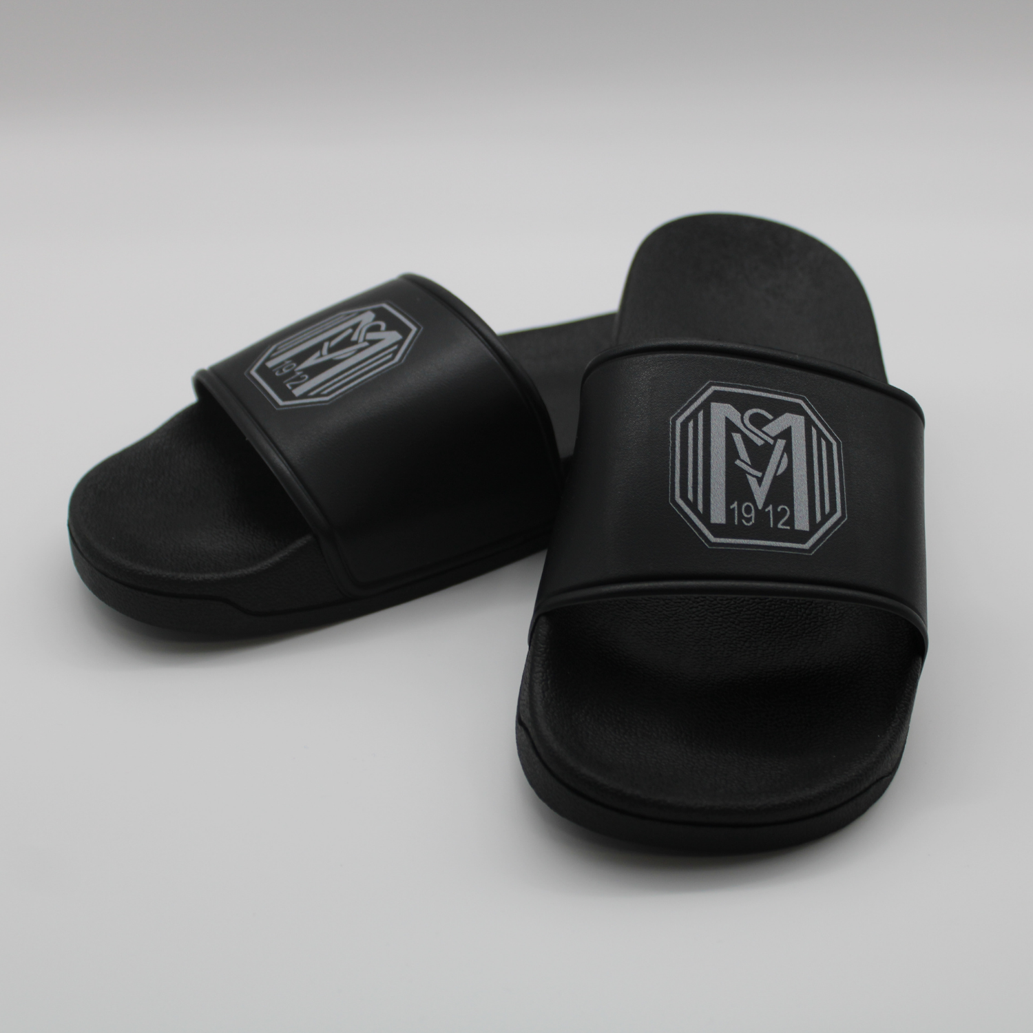 SVM Latsche black